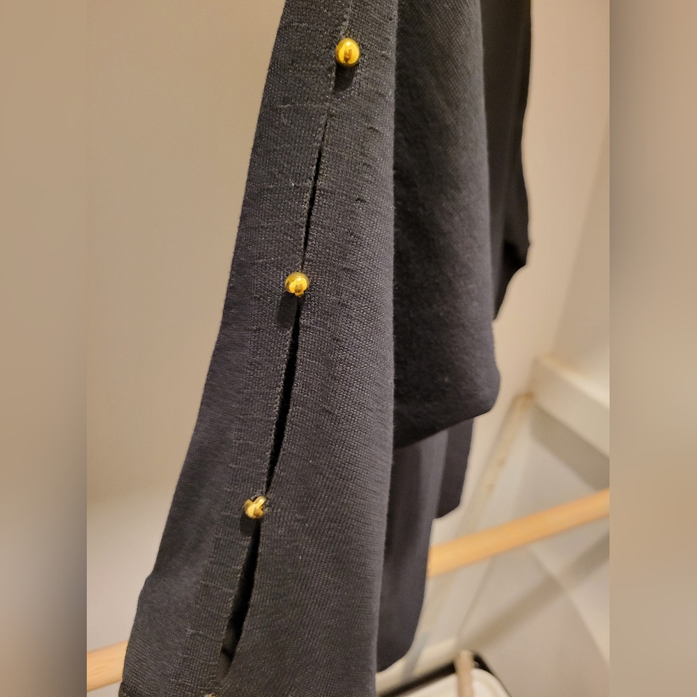 Sweater - Picture 2 of 3
